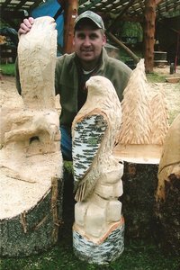Dean Woyak showing the beautiful falcon he carved
